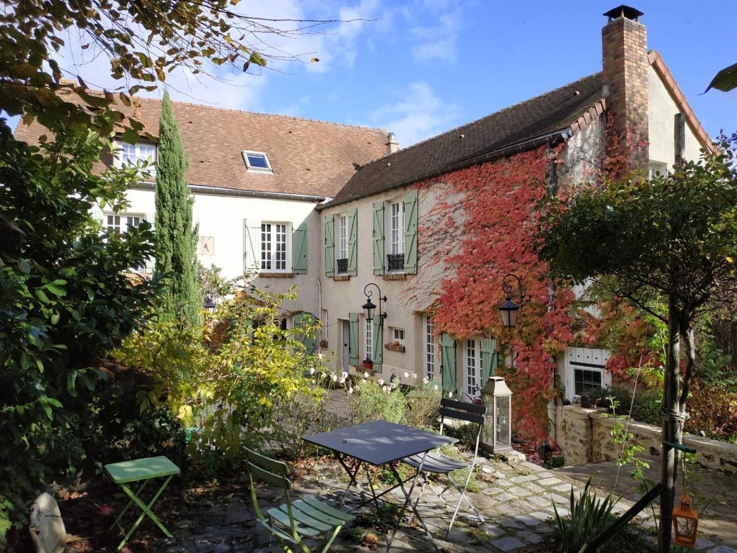 Maison D'Hotes La Source Magny-les-Hameaux Luaran gambar